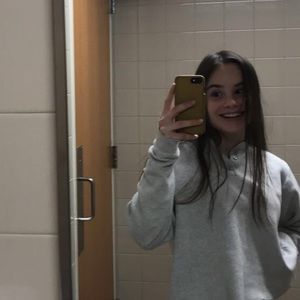 Meet your Posher, Katelyn